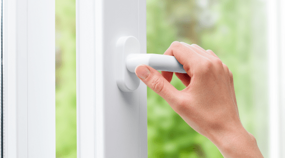 Canva-renovation-menuiserie exterieure-Eurallia-Contact-Fermetures